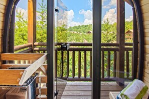 Interior - ~LUXURY~ INDOOR POOL/GAZEBO/OUTDOOR FIREPLACE/GAME RM/GOLDEN TEE/ SAUNA/HOT TUB! (Sevierville)