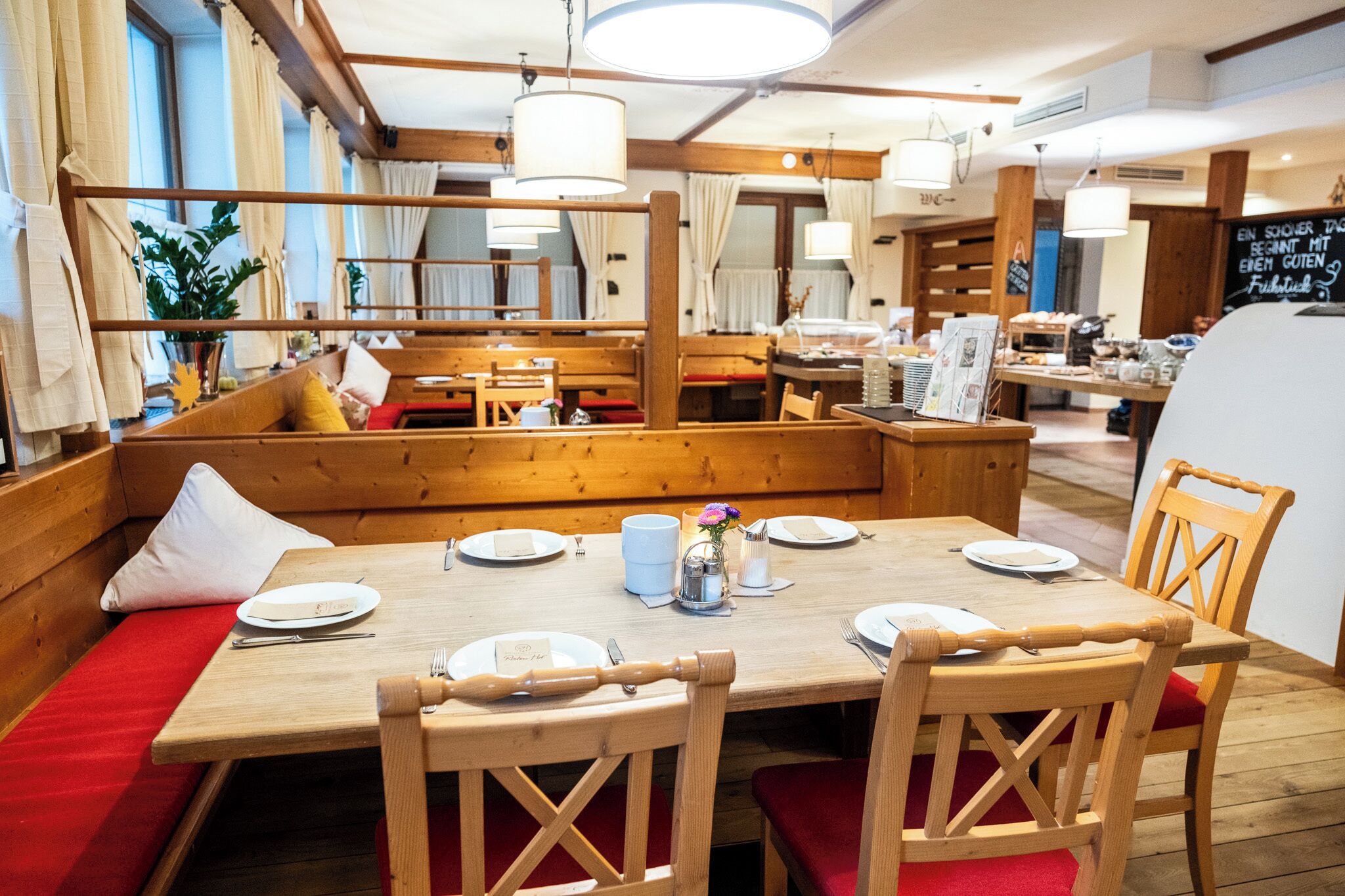 Tägliches inbegriffenes Frühstücksbuffet