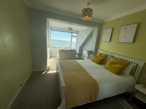 4 soverom, strykejern/-brett, reiseseng for barn og wi-fi (inkludert)