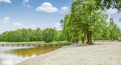 Cozy apartment in Dominikowo with WiFi