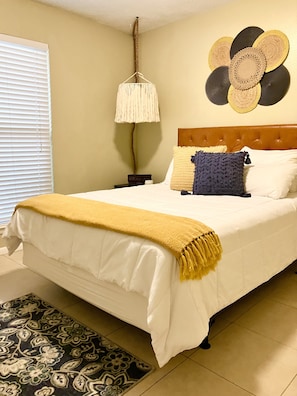 5 bedrooms, desk, iron/ironing board, travel cot