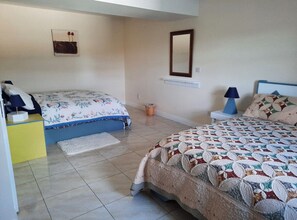 1 bedroom, in-room safe, desk, iron/ironing board