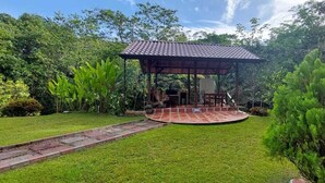 Khuôn viên nơi lưu trú