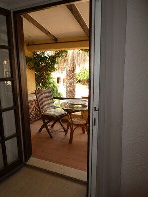 Property grounds - The little house - Great location 5 minutes from the beach (Arzachena Loc. Cannigione)