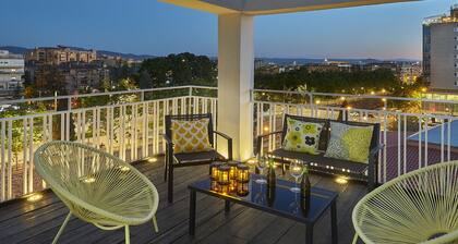 Apartamento con Terraza, Preciosas Vistas, Parking