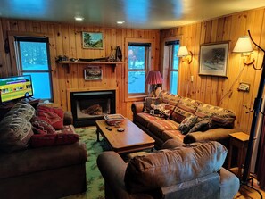 スマートテレビ、暖炉