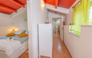 2 chambres, accès au Wi-Fi (inclus), literie fournie