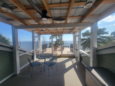 Edgewater "The Landing" Coastal 3 bedroom Duplex. Private beach, Relax and enjoy