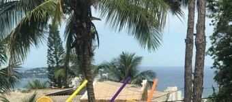 House on Enseada hill with wonderful views