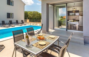 Outdoor dining - Beautiful apartment in Vrbnik with WiFi (Vrbnik)