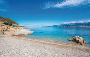 Plage à proximité, pêche sur place