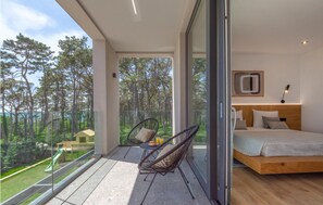 4 chambres, fer et planche à repasser, lit parapluie, Wi-Fi gratuit