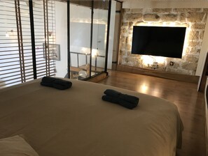 2 Schlafzimmer, Schreibtisch, BĂŒgeleisen/BĂŒgelbrett, Reisekinderbett