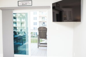 Interior - Sunrise View over the ocean! Direct oceanfront complex in New Smyrna! (New Smyrna Beach)