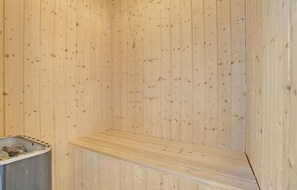 Sauna - Beautiful home in Gråsten with kitchen (Gråsten)