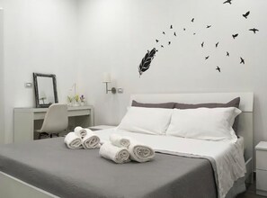 1 chambre, bureau, fer et planche à repasser, Wi-Fi gratuit