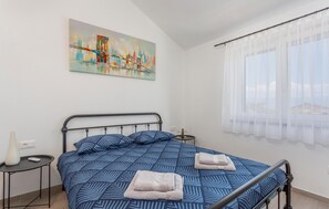 2 chambres, fer et planche à repasser, accès au Wi-Fi (inclus)