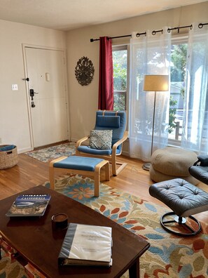 Interior - Cozy & Relaxing - Family Friendly - Cheerful 2-bed 2-bath home  (Pacific Grove)