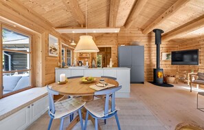 Dining - Cozy home in Ulfborg with kitchen (Ulfborg)