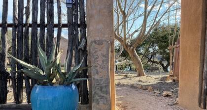 Lakefront Love Getaway: Winery, Kayaks, SUPs, Yoga, Massage, Krause Springs!