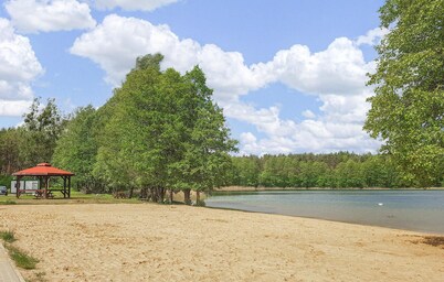 Nice apartment in Dominikowo with WiFi