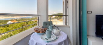 1 bedroom cozy apartment in Jadranovo