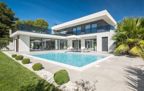 Pool - Lovely home in Medulin (Medulin)