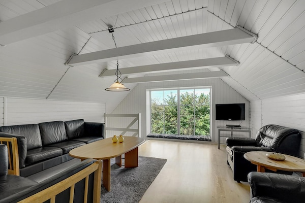 TV, fireplace, table football, stereo