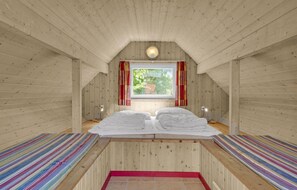 4 bedrooms, travel crib, free WiFi - 4 bedroom beautiful home in Oksbøl (Oksbøl)