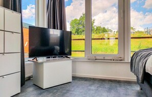 2 bedrooms, free WiFi