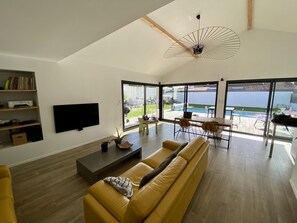 Living area - Maison de 120m2 Plain-pieds (Saint-Martin-de-Seignanx)