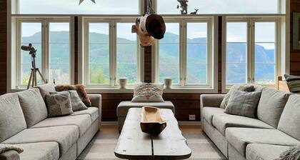 Lovely home in Rysstad