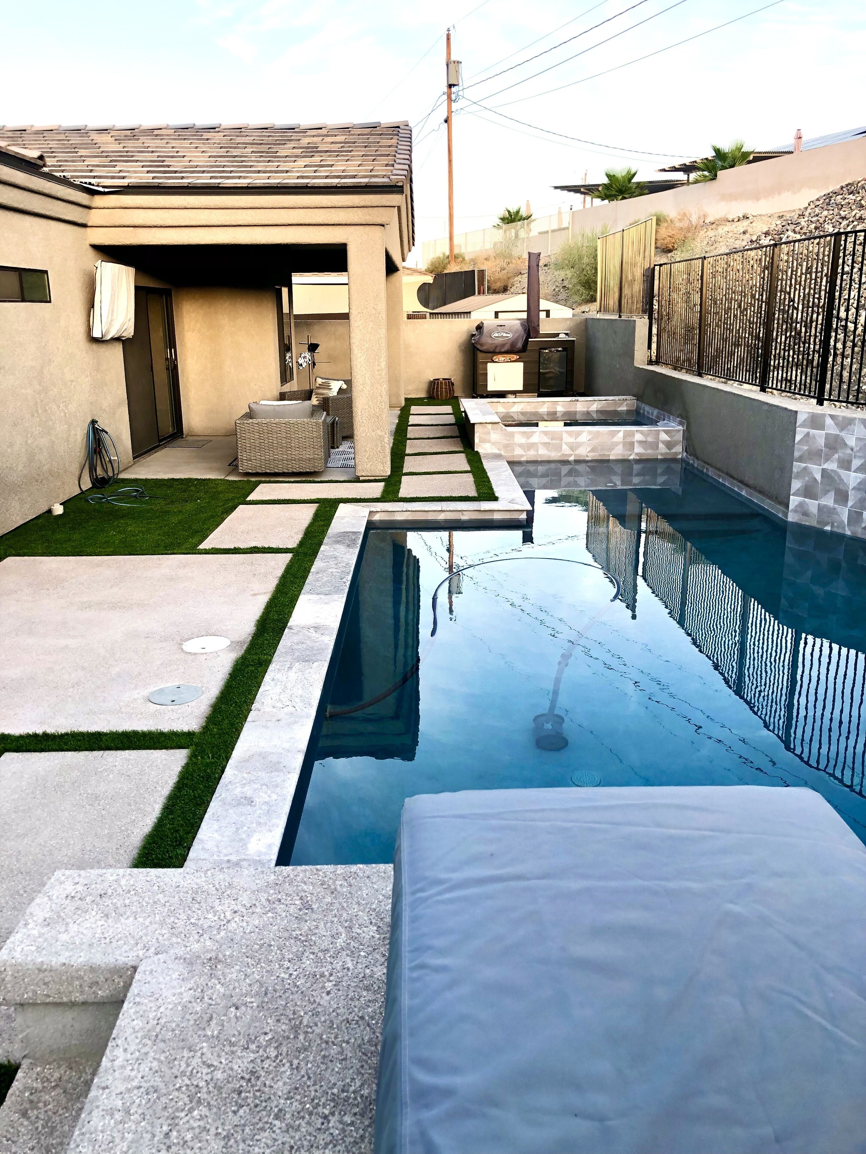 Pool and Jacuzzi