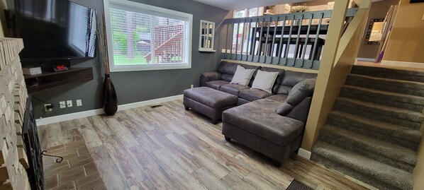 Smart TV, printers - Tons of fun and adventure in this large Cda home (Coeur d'Alene)