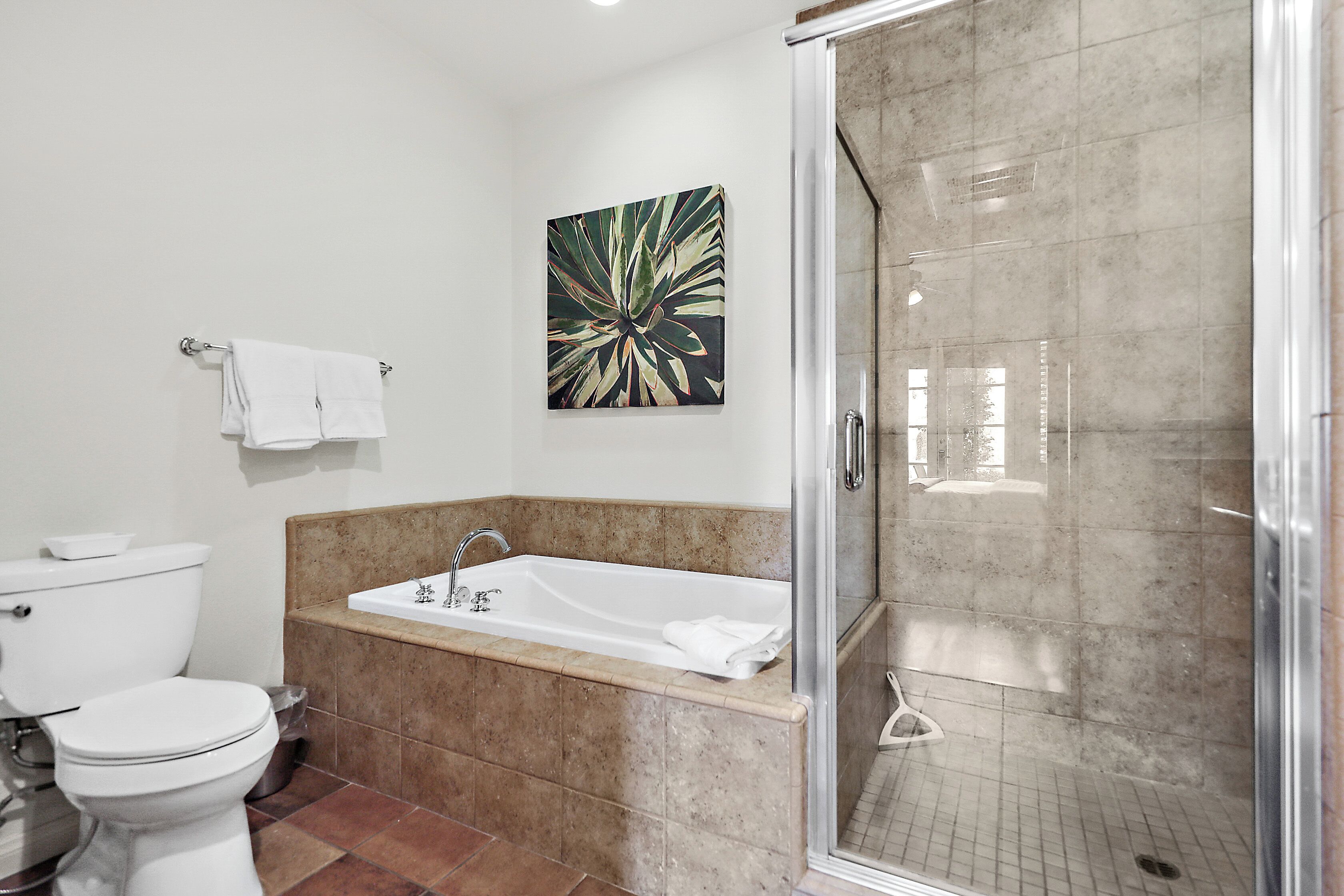 Vasca, asciugacapelli, bidet, asciugamani