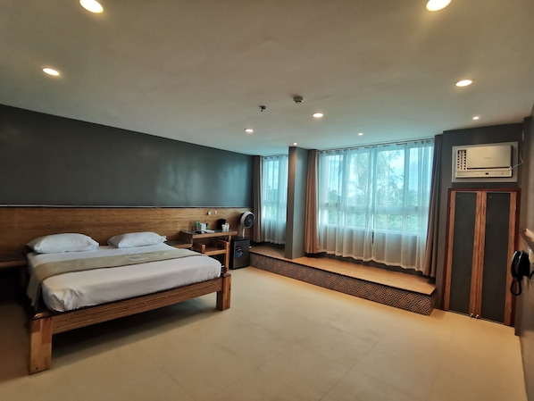 Free WiFi, bed sheets - Mango Valley Hotel 5 (Olongapo)