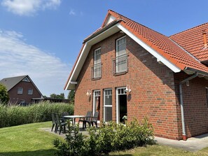 Outdoor dining - Wonderful villa for 6 people with WIFI, TV and terrace (Bremerhaven)