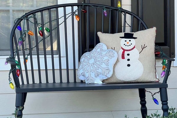 Christmas decor pics for Thanksgiving - New Years guests.