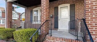 Wilmington Comfort 4 Min to Riverfront fenced yard