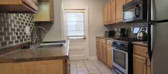 Wilmington Comfort 4 Min to Riverfront fenced yard