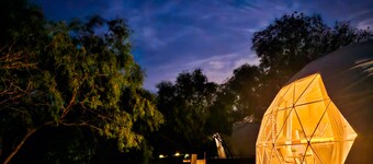 🤠Quiet Country Stay 🌌,Trails,Pond,Firepit, Hiking, Air Condionted rooms! 