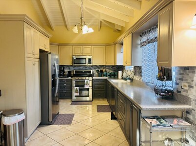 Tropical Getaway Home