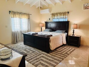 3 bedrooms, iron/ironing board, free WiFi, bed sheets