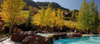 Beautiful 3 Bedroom/ 3 Bath Ritz Aspen