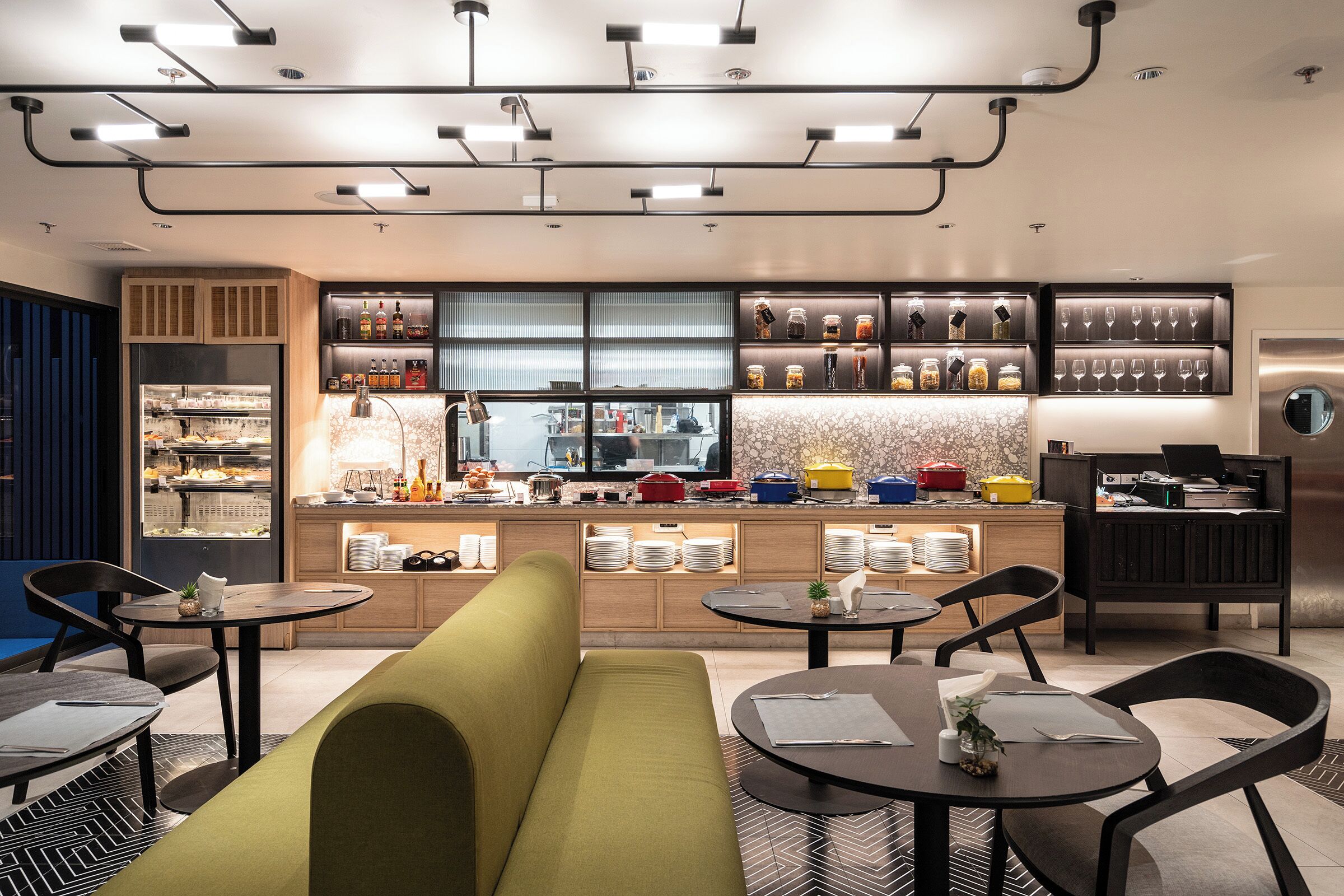 Photo - Oakwood Studios Sukhumvit Bangkok