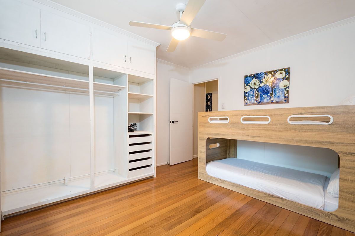 Comfortable family beach house