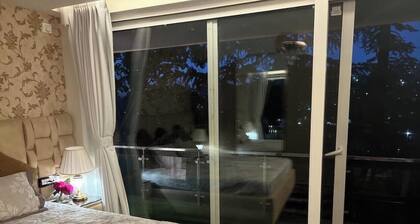 LUXURIOUS ROOM WITH LOVELY VALLEY VIEW