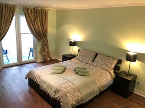 4 bedrooms, iron/ironing board, free WiFi, bed sheets