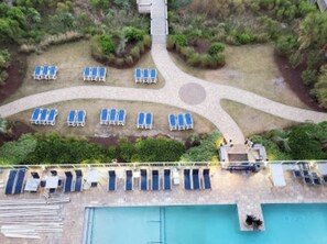 Sisäuima-allas, ulkouima-allas