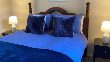 2 slaapkamers, reisbedje, gratis wifi, beddengoed